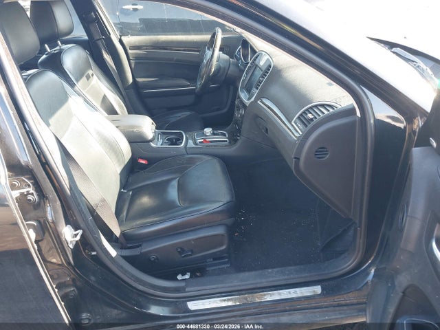 2016 CHRYSLER 300C 2C3CCAEG8GH189670 Photo 4