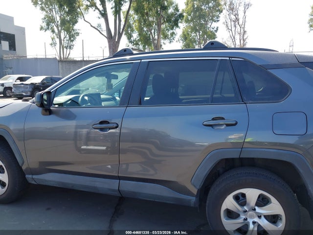Toyota RAV4 LE 2021 2T3H1RFV6MC133484 Image 14