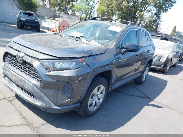 Toyota RAV4 LE 2021 2T3H1RFV6MC133484 Image 2