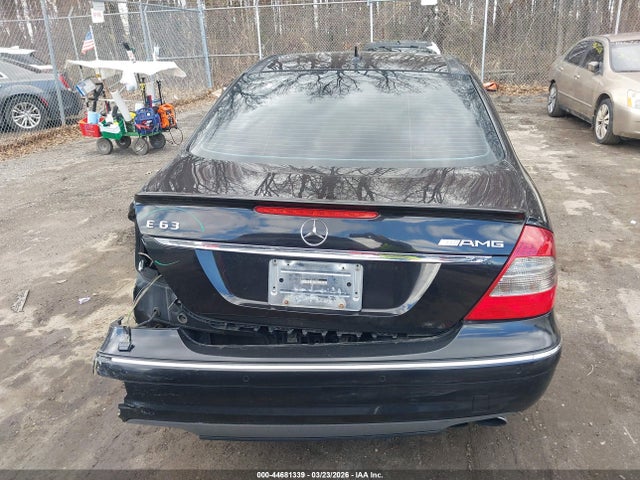 2008 Mercedes-benz E 63 Amg მანქანა იყიდება აუქციონზე, vin: WDBUF77X28B191687, აუქციონის ნომერი: 44681339