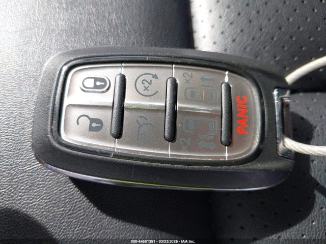 Продажа на аукционе авто 2024 Chrysler Pacifica Touring L, vin: 2C4RC1BGXRR165698, номер лота: 44681351