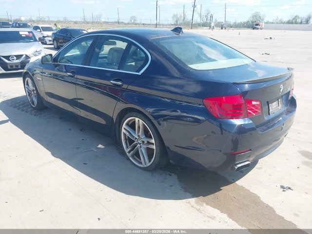 2011 BMW 550I WBAFR9C54BC270732 Photo 2