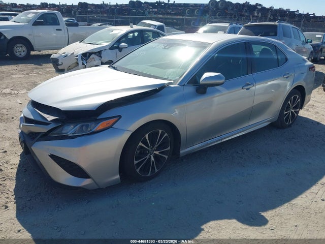 2018 Toyota Camry Se მანქანა იყიდება აუქციონზე, vin: 4T1B11HK2JU547682, აუქციონის ნომერი: 44681393