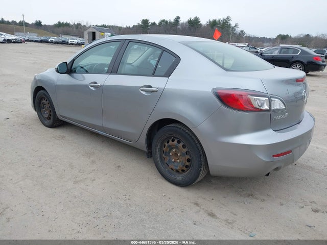2013 MAZDA MAZDA3 JM1BL1UP0D1790848 Photo 2