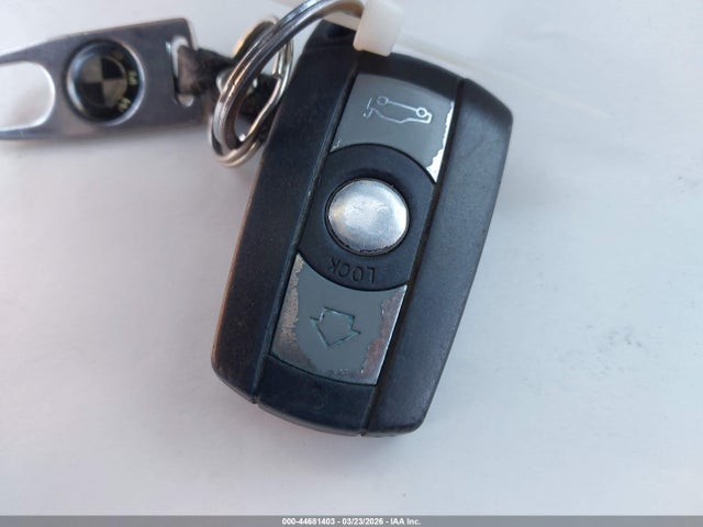 Aukcja sprzedaży 2008 Bmw 328i, vin: WBAWR33518P154256, numer aukcji: 44681403