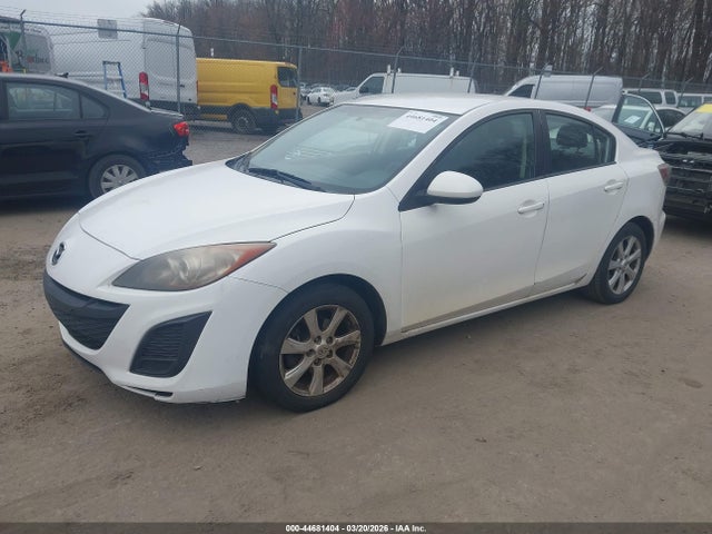 44681404 :رقم المزاد ، JM1BL1VG6B1366618 vin ، 2011 Mazda Mazda3 I Touring مزاد بيع