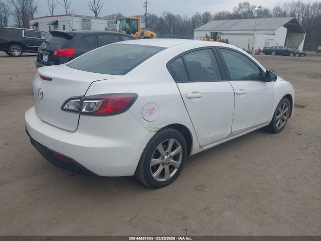 44681404 :رقم المزاد ، JM1BL1VG6B1366618 vin ، 2011 Mazda Mazda3 I Touring مزاد بيع