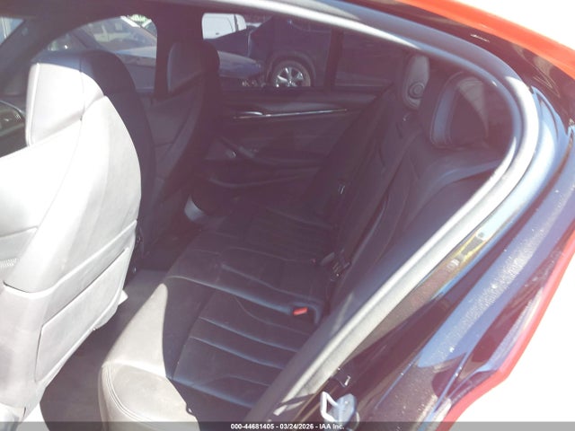 44681405 :رقم المزاد ، WBSJF0C57JB283411 vin ، 2018 Bmw M5 مزاد بيع