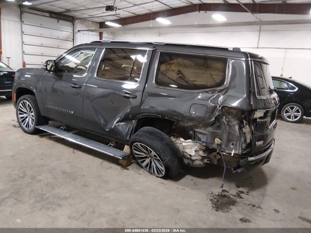 44681436 :رقم المزاد ، 1C4SJVGJ3NS103345 vin ، 2022 Jeep Grand Wagoneer Series Iii 4x4 مزاد بيع