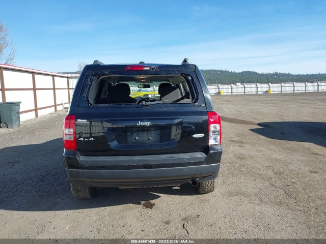1C4NJRFB1HD113864 Jeep Patriot Latitude 4x4