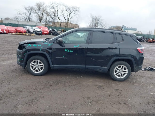 2017 Jeep New Compass Sport Fwd მანქანა იყიდება აუქციონზე, vin: 3C4NJCAB3HT682021, აუქციონის ნომერი: 44681468