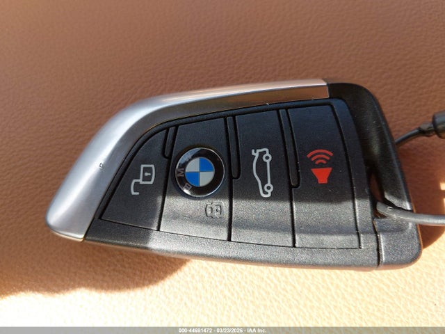 44681472 :رقم المزاد ، 3MW89CW08T8F98511 vin ، 2026 Bmw 330i Xdrive Na مزاد بيع