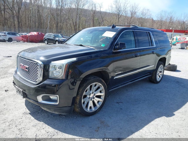 2015 GMC YUKON XL 1500 1GKS2JKJ2FR606875 Photo 1