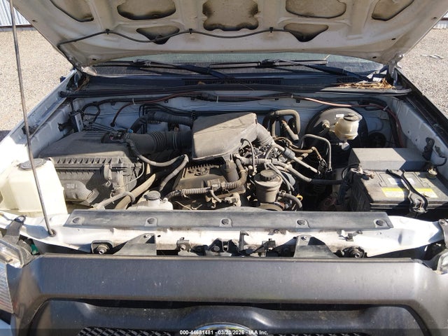 Продажа на аукционе авто 2012 Toyota Tacoma, vin: 5TFNX4CN3CX011148, номер лота: 44681481