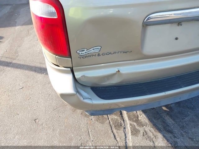 44681501 :رقم المزاد ، 2C4GP54L85R542715 vin ، 2005 Chrysler Town & Country Touring مزاد بيع