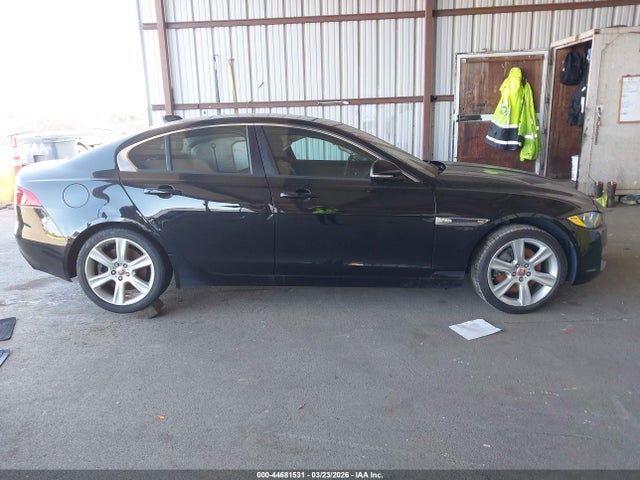 SAJAD4BG6HA950235 Jaguar Xe 25t Premium