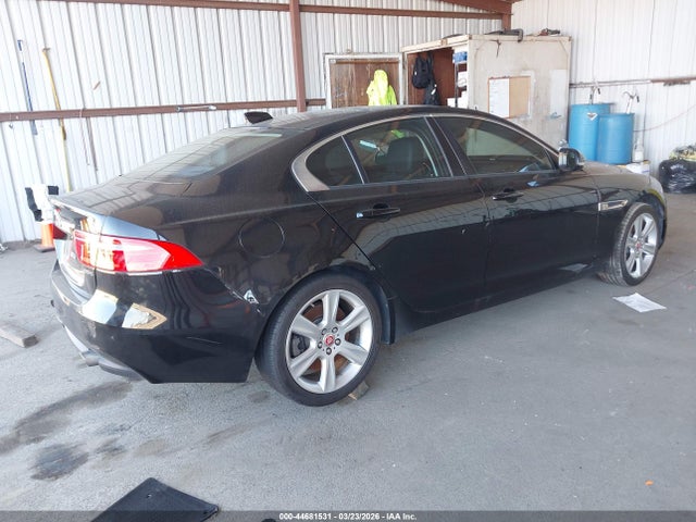 SAJAD4BG6HA950235 Jaguar Xe 25t Premium