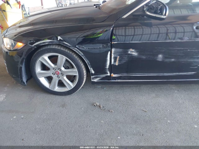SAJAD4BG6HA950235 Jaguar Xe 25t Premium