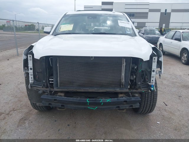Aukcja sprzedaży 2018 Gmc Yukon Xl Slt, vin: 1GKS2GKC9JR152279, numer aukcji: 44681540