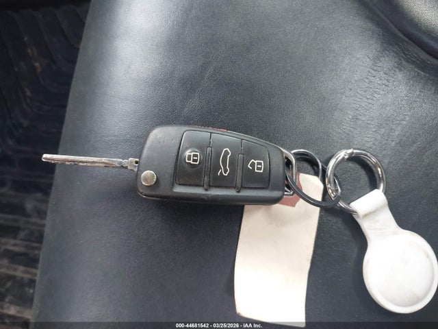 WUAAUAFG4F7001738 Audi R8 4.2