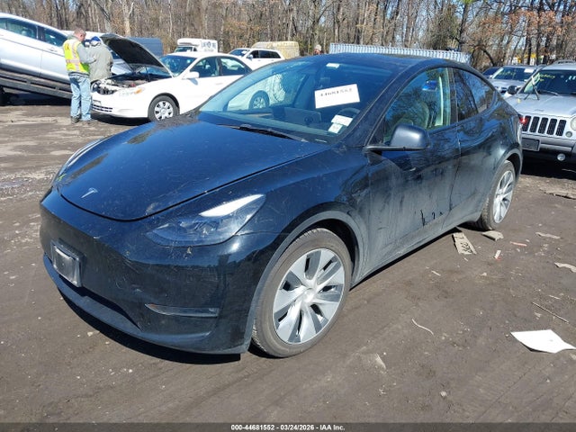 Продажа на аукционе авто 2023 Tesla Model Y Awd/long Range Dual Motor All-wheel Drive, vin: 7SAYGDEE0PF756842, номер лота: 44681552