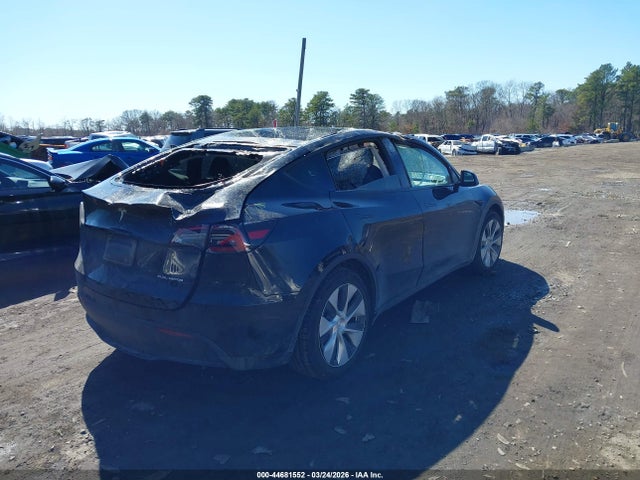 Продажа на аукционе авто 2023 Tesla Model Y Awd/long Range Dual Motor All-wheel Drive, vin: 7SAYGDEE0PF756842, номер лота: 44681552