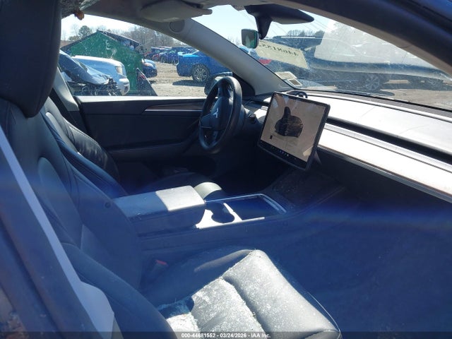 Продажа на аукционе авто 2023 Tesla Model Y Awd/long Range Dual Motor All-wheel Drive, vin: 7SAYGDEE0PF756842, номер лота: 44681552