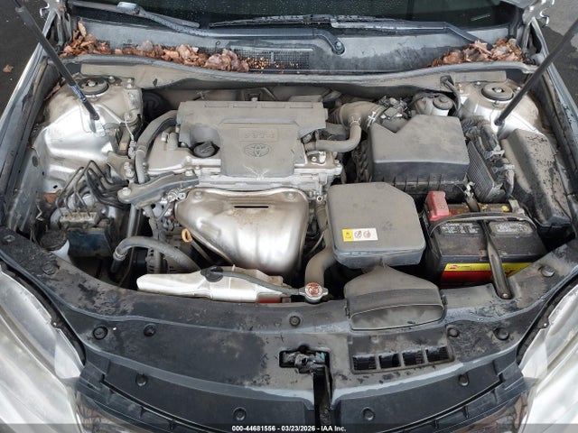4T1BF1FK3HU781764 Toyota CAMRY SE