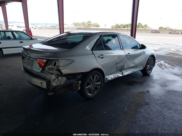 4T1BF1FK3HU781764 Toyota CAMRY SE