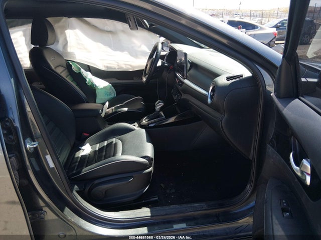 3KPF54AD3PE670891 KIA Forte Gt-line