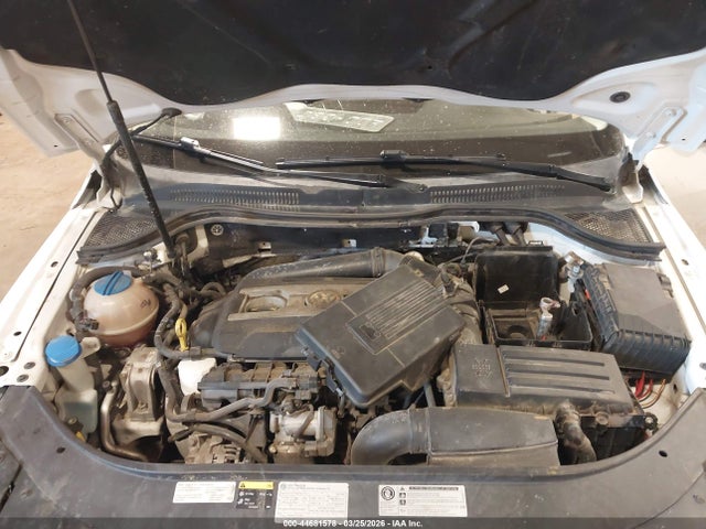 Продаж на аукціоні авто 2015 Volkswagen Cc 2.0t Sport, vin: WVWBP7AN3FE820589, номер лоту: 44681578