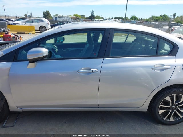 2HGFB2F8XFH529409 Honda CIVIC EX