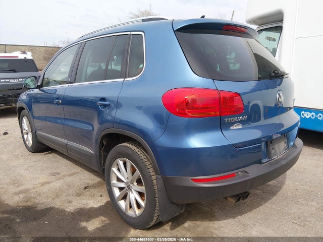 2017 Volkswagen Tiguan 2.0t Wolfsburg Edition მანქანა იყიდება აუქციონზე, vin: WVGSV7AXXHK010352, აუქციონის ნომერი: 44681607