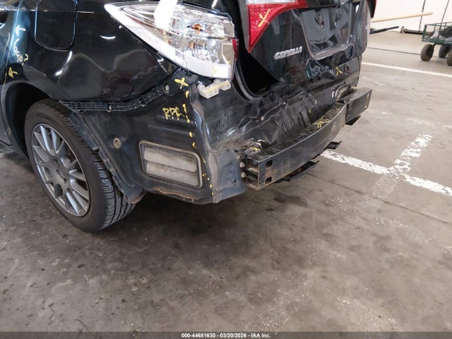 5YFBURHEXFP258820 Toyota COROLLA LE