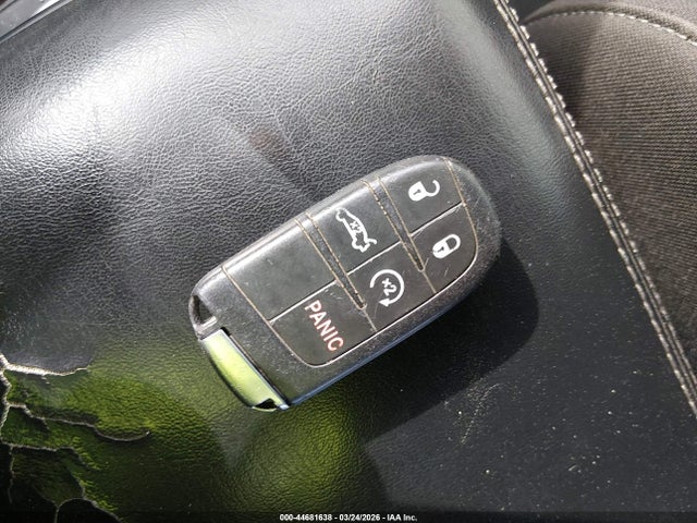 Продаж на аукціоні авто 2015 Dodge Charger Sxt, vin: 2C3CDXHG4FH800367, номер лоту: 44681638
