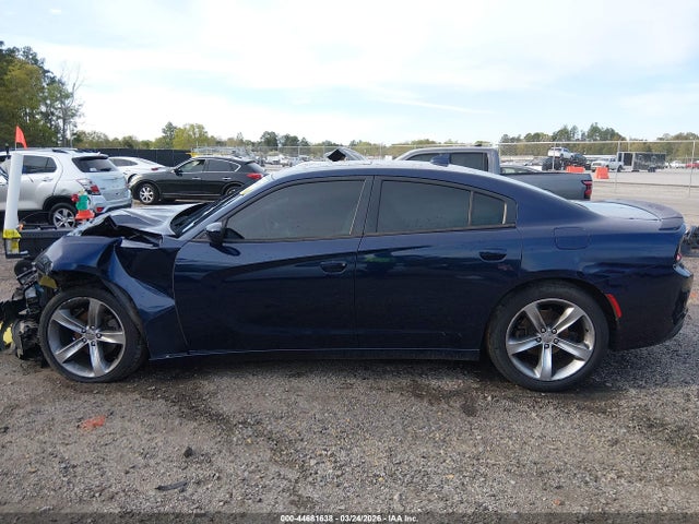 Продаж на аукціоні авто 2015 Dodge Charger Sxt, vin: 2C3CDXHG4FH800367, номер лоту: 44681638