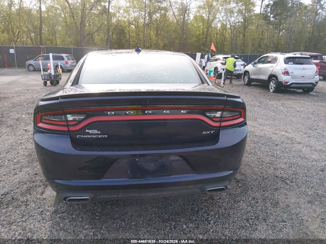 Продаж на аукціоні авто 2015 Dodge Charger Sxt, vin: 2C3CDXHG4FH800367, номер лоту: 44681638