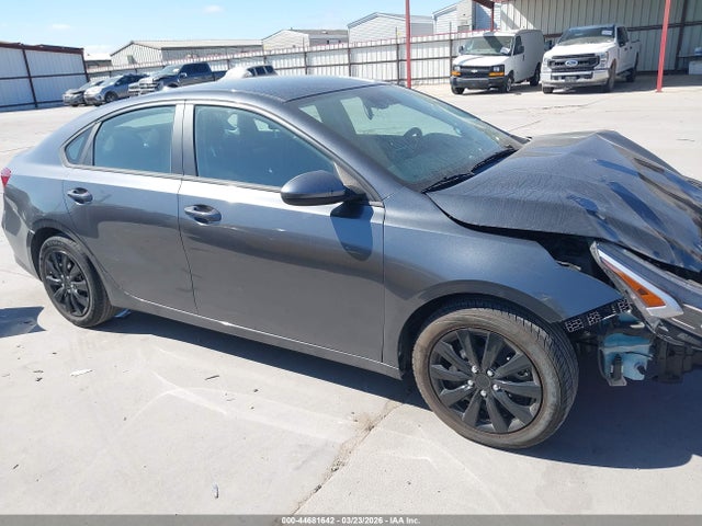 44681642 :رقم المزاد ، 3KPF24AD2PE621478 vin ، 2023 Kia Forte Lxs مزاد بيع
