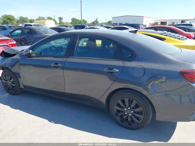 44681642 :رقم المزاد ، 3KPF24AD2PE621478 vin ، 2023 Kia Forte Lxs مزاد بيع