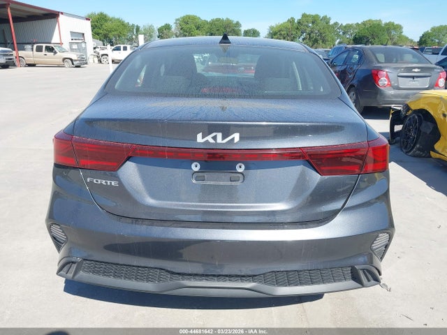 44681642 :رقم المزاد ، 3KPF24AD2PE621478 vin ، 2023 Kia Forte Lxs مزاد بيع