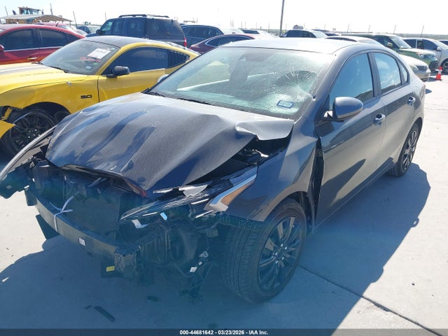 44681642 :رقم المزاد ، 3KPF24AD2PE621478 vin ، 2023 Kia Forte Lxs مزاد بيع