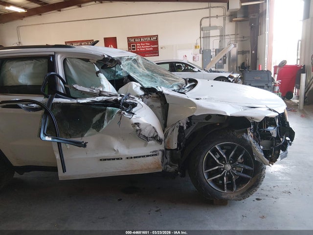 2018 JEEP GRAND CHEROKEE 1C4RJEBG9JC358841 Photo 5