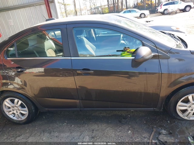 44681688 :رقم المزاد ، 1G1JC5SB4G4116661 vin ، 2016 Chevrolet Sonic Lt Auto مزاد بيع