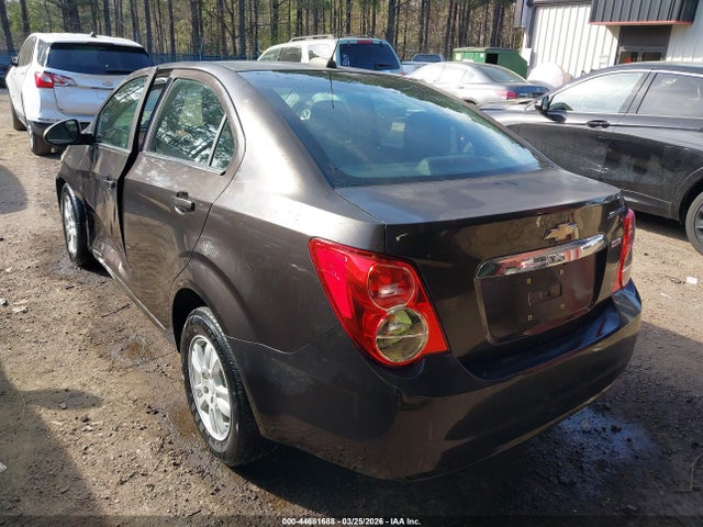 44681688 :رقم المزاد ، 1G1JC5SB4G4116661 vin ، 2016 Chevrolet Sonic Lt Auto مزاد بيع