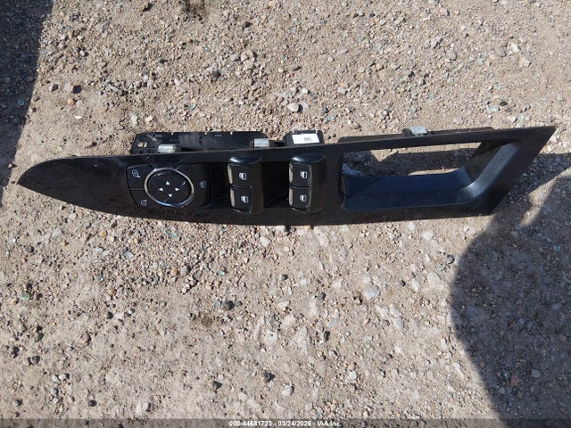 3FA6P0HD8ER128819 Ford FUSION SE