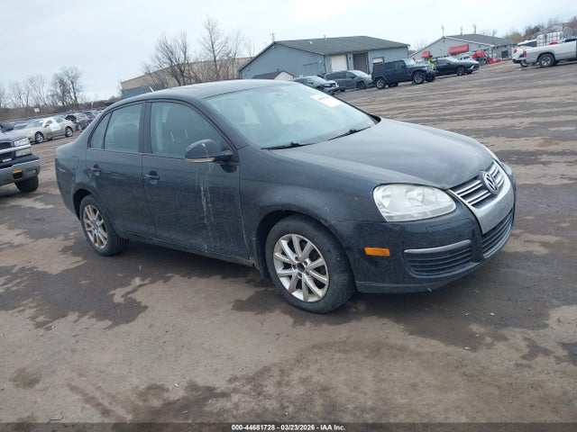 2010 VOLKSWAGEN JETTA 3VWRZ7AJ6AM111421