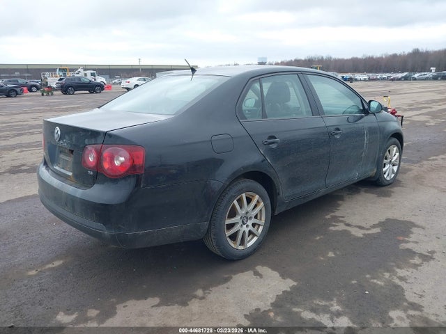 2010 VOLKSWAGEN JETTA 3VWRZ7AJ6AM111421 Photo 3