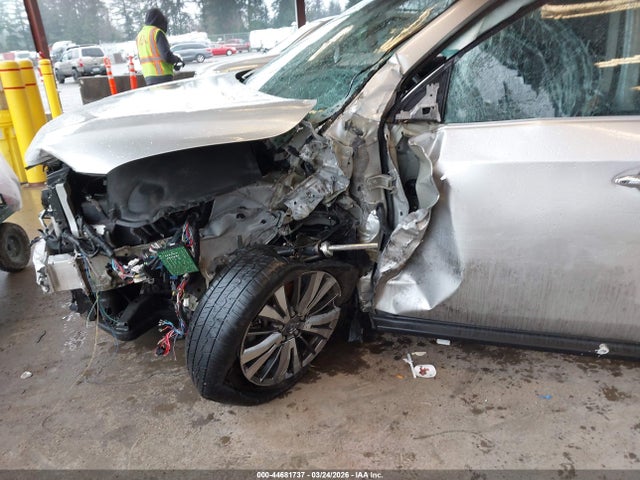 5N1DR2MM6JC647434 Nissan Pathfinder Sv