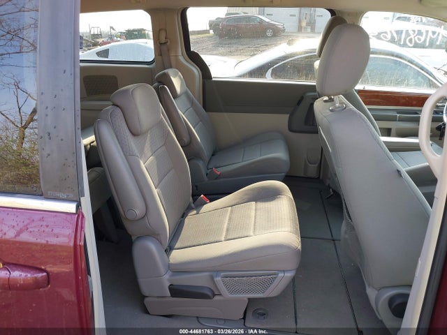Продажа на аукционе авто 2009 Chrysler Town & Country Touring, vin: 2A8HR54119R528294, номер лота: 44681763