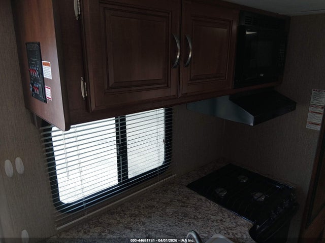 4YDT25128HT414977 Keystone Rv Other